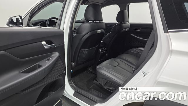 Hyundai Santafe 2021 — photo 18