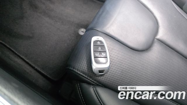 Hyundai Santafe 2021 — photo 22