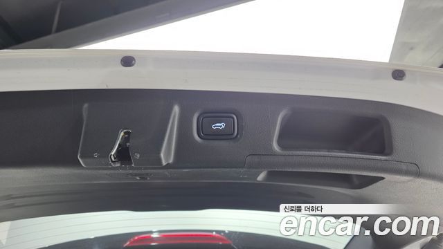 Hyundai Santafe 2021 — photo 23