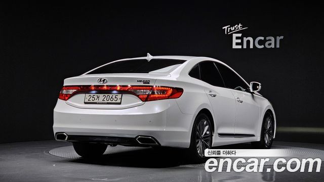 Hyundai Grandeur 2015 — photo 2