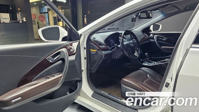 Hyundai Grandeur 2015 — photo 10