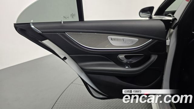 Mercedes-Benz CLS-Class 2019 — photo 15