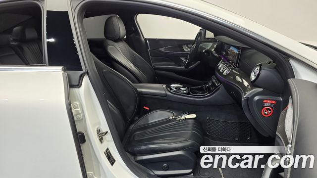 Mercedes-Benz CLS-Class 2019 — photo 16