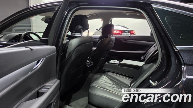 Genesis G80 2021 — photo 17