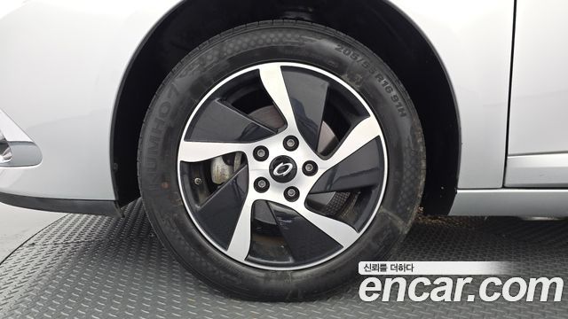 Renault Korea SM3 2019 — photo 5