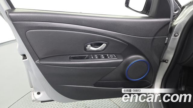 Renault Korea SM3 2019 — photo 14
