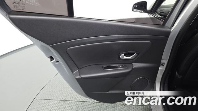 Renault Korea SM3 2019 — photo 15