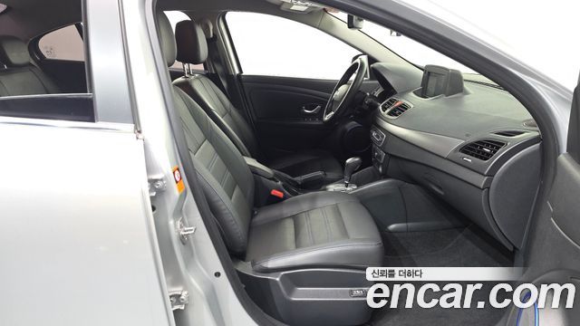 Renault Korea SM3 2019 — photo 16