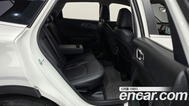 Kia Sportage 2022 — photo 17