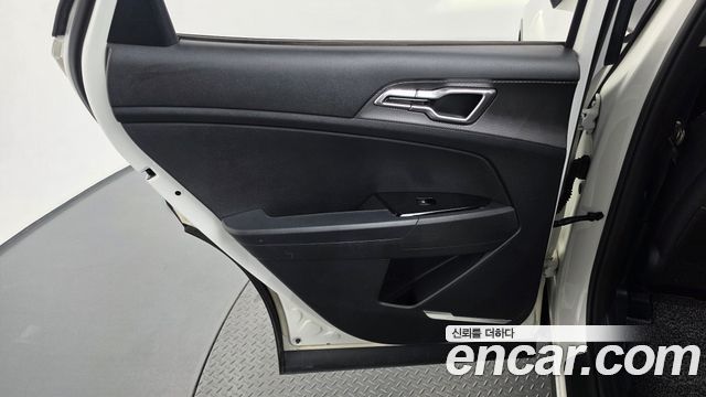 Kia Sportage 2022 — photo 15