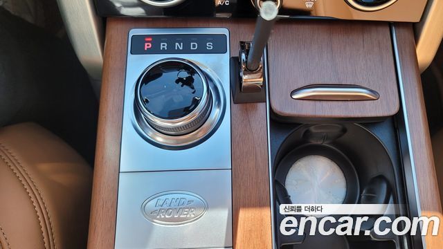 Land Rover Range Rover 2020 — photo 9