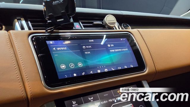 Land Rover Range Rover 2020 — photo 11