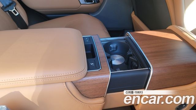 Land Rover Range Rover 2020 — photo 18