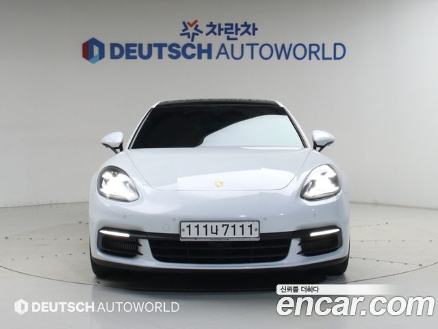 Porsche Panamera 2018 — photo 3