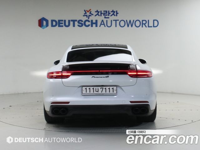 Porsche Panamera 2018 — photo 4