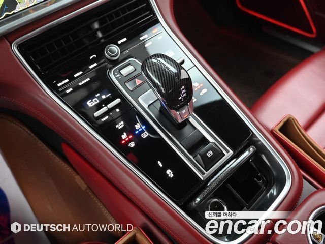 Porsche Panamera 2018 — photo 9