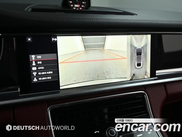 Porsche Panamera 2018 — photo 15