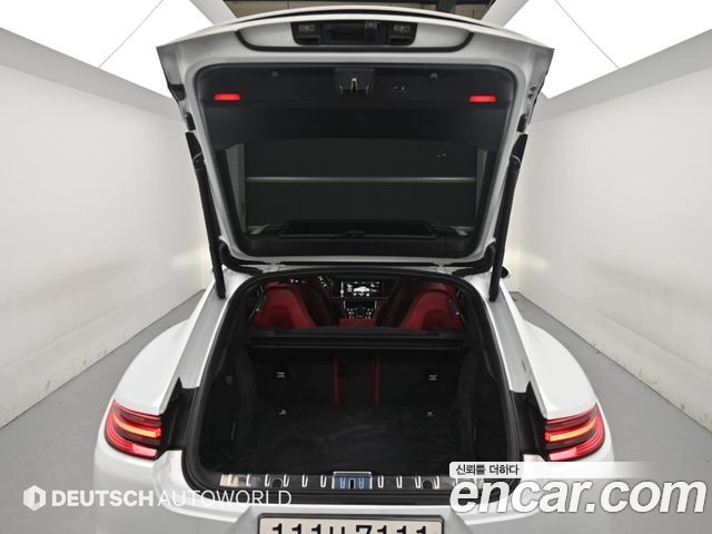 Porsche Panamera 2018 — photo 19