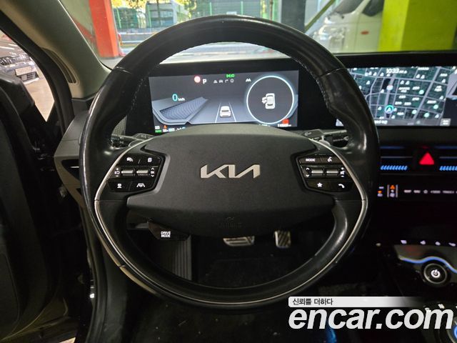 Kia EV6 2022 — photo 8