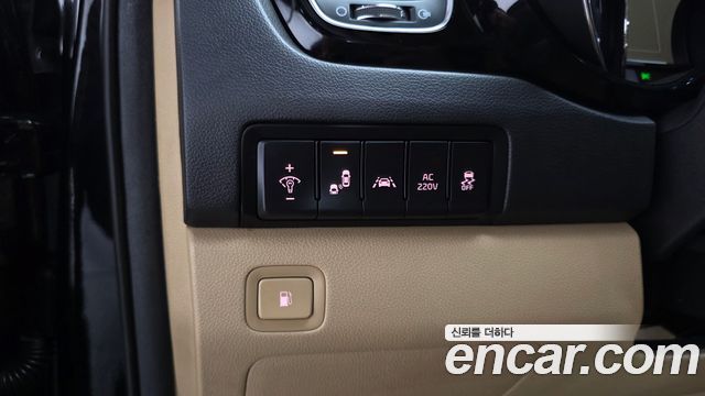 Kia Canival 2016 — photo 14