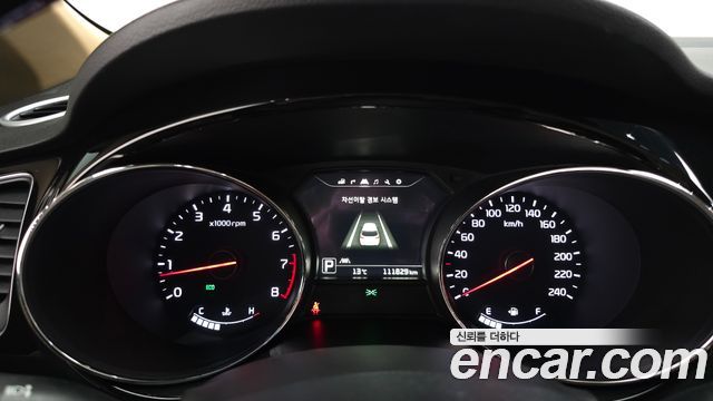 Kia Canival 2016 — photo 16