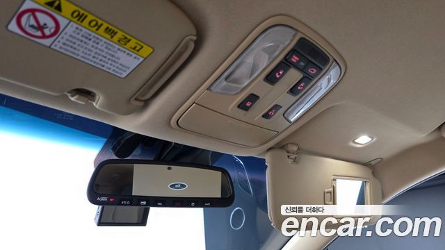 Kia Canival 2016 — photo 20