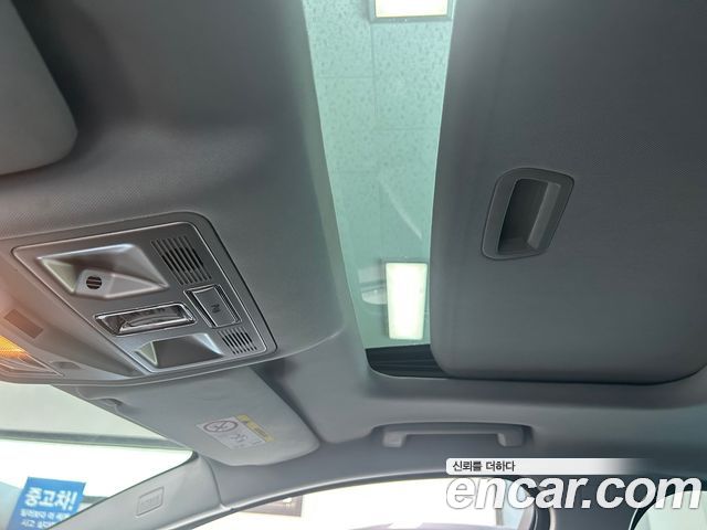Jaguar XF 2015 — photo 17