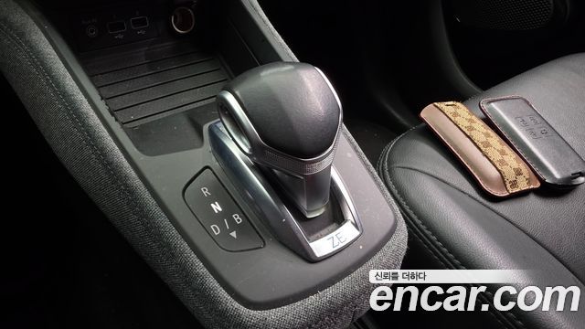 Renault Korea Zoe 2021 — photo 12