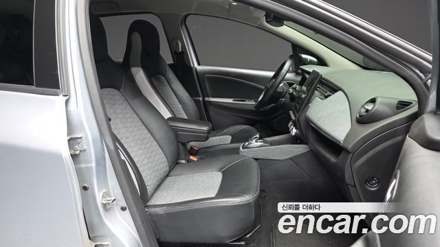 Renault Korea Zoe 2021 — photo 17