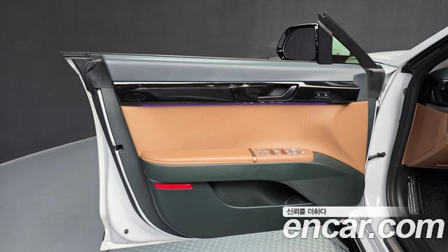 Hyundai Grandeur 2025 — photo 14