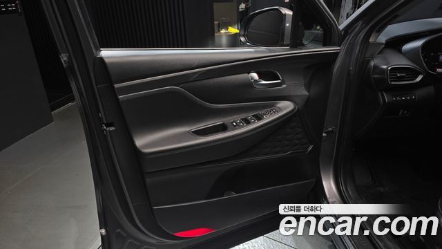 Hyundai Santafe 2022 — photo 14