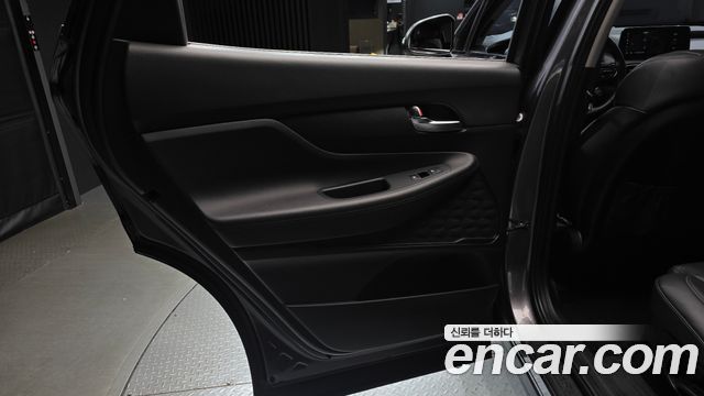 Hyundai Santafe 2022 — photo 15