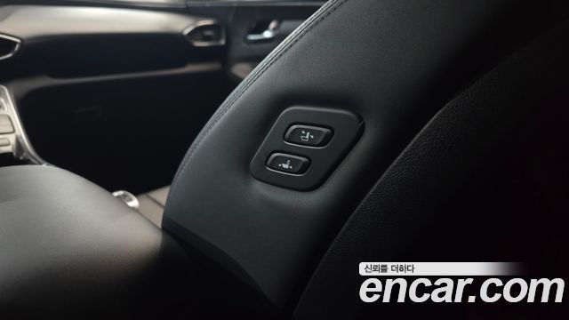 Hyundai Santafe 2022 — photo 28