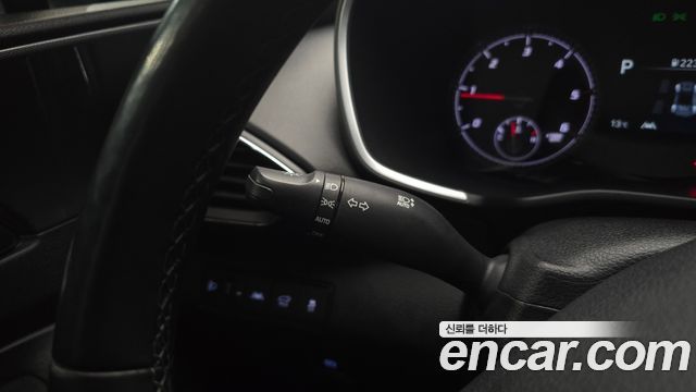 Hyundai Santafe 2022 — photo 29