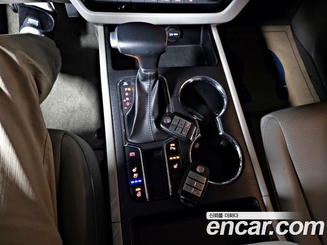 Kia Canival 2020 — photo 17
