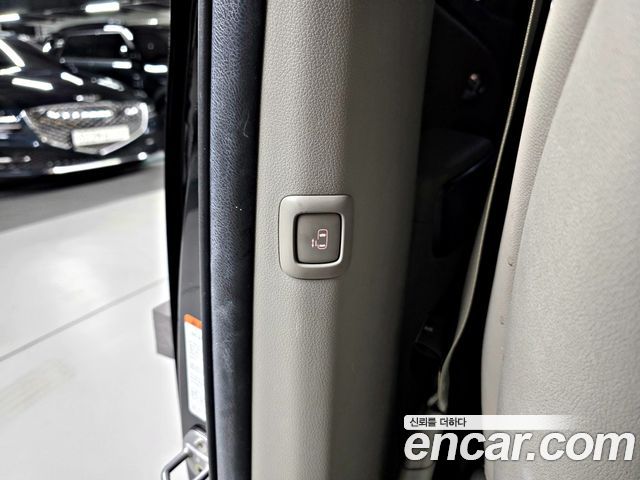 Kia Canival 2020 — photo 19
