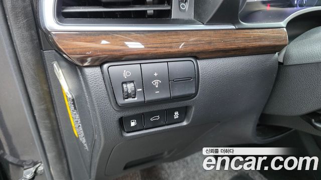 Kia K7 2019 — photo 15