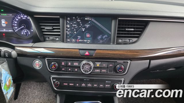 Kia K7 2019 — photo 16