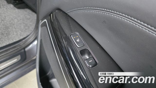 Kia K7 2019 — photo 19