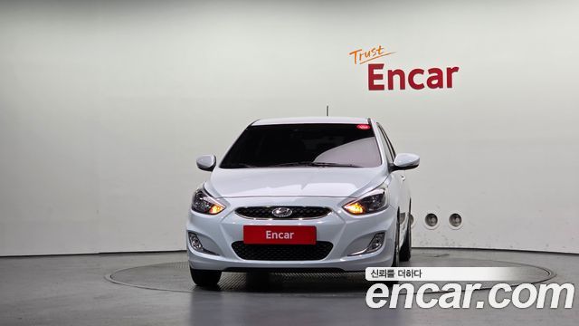 Hyundai Accent 2019 — photo 3