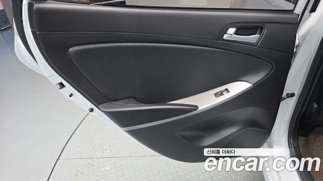 Hyundai Accent 2019 — photo 15
