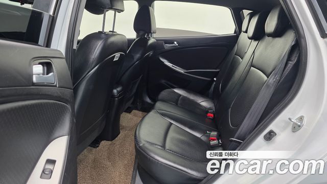 Hyundai Accent 2019 — photo 16