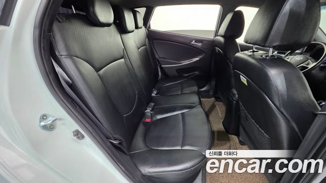 Hyundai Accent 2019 — photo 28