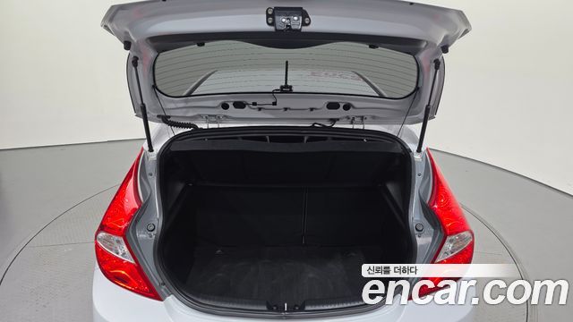 Hyundai Accent 2019 — photo 29
