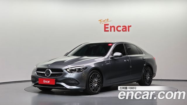 Mercedes-Benz C-Class 2024 — photo 1