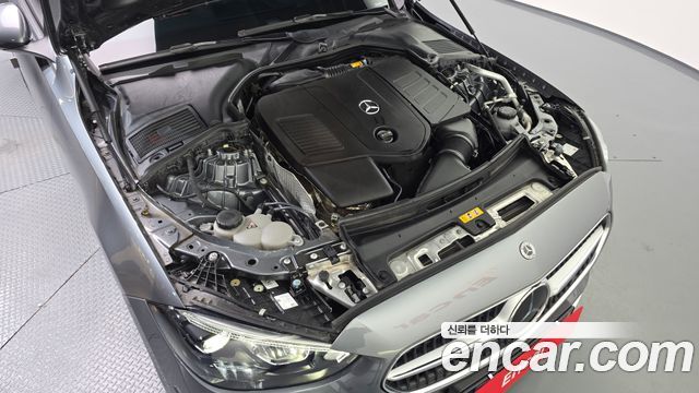 Mercedes-Benz C-Class 2024 — photo 6