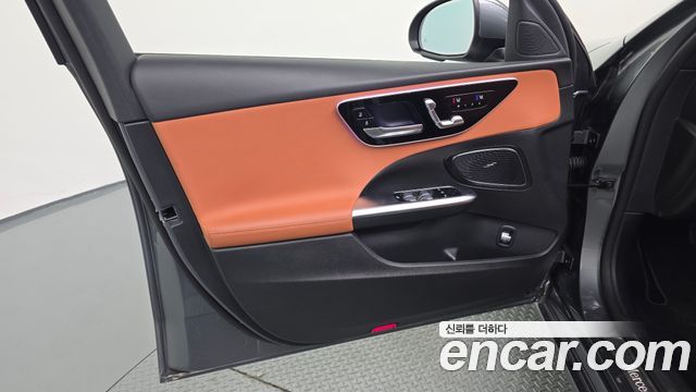 Mercedes-Benz C-Class 2024 — photo 14