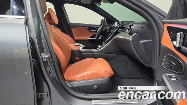 Mercedes-Benz C-Class 2024 — photo 16