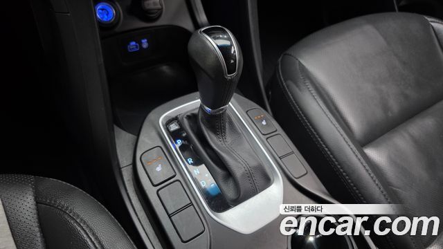Hyundai Santafe 2016 — photo 12