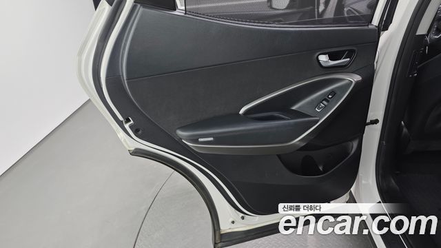 Hyundai Santafe 2016 — photo 15